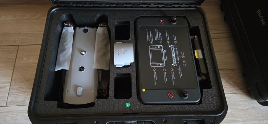 AUTEL EVO MAX 4T XE 1002 фото